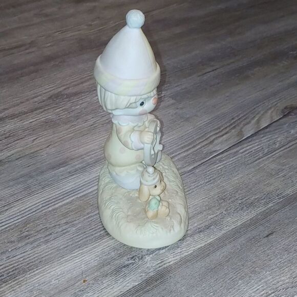 Precious Moments The Lord Will Carry You Through - Picture 6 of 7